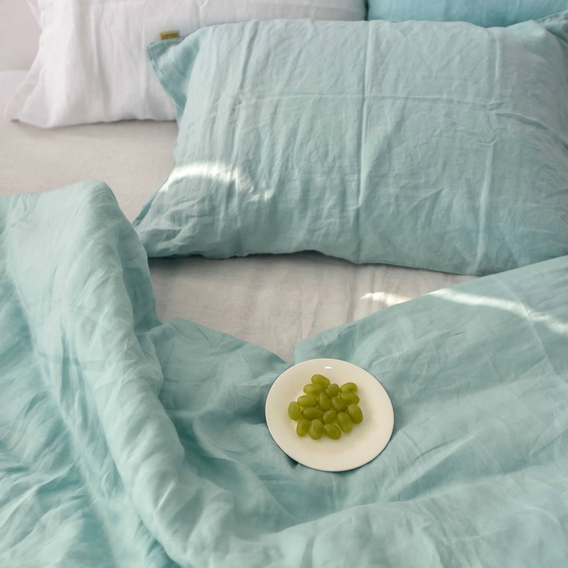 Mint Green French Linen Fitted Sheet Set - Deep Pocket with 2 Pillowcases